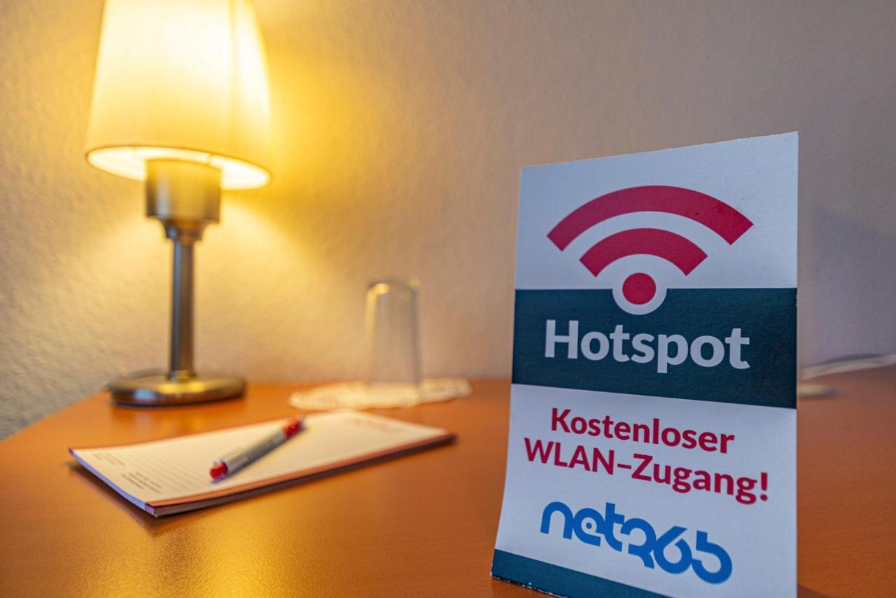 Hotel Rostock West Im "Kritzmow Park" Exterior foto